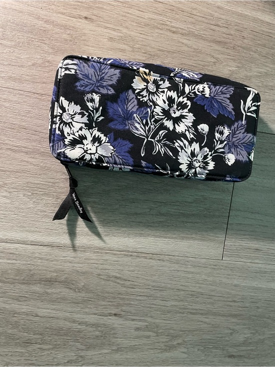 Vera Bradley Handbags - Vera Bradley Black, White & Purple Floral Zip-Around bag